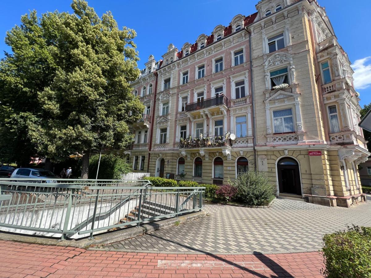 Apartment Alice Center Karlovy Vary Esterno foto
